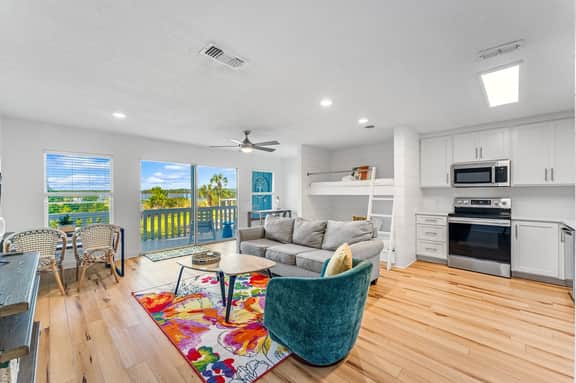 Islandia 314 Waterfront With A Pool