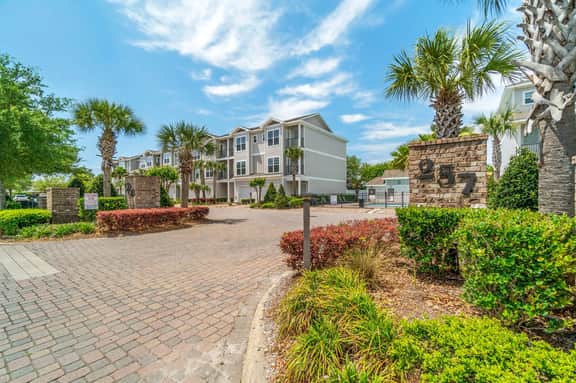 Silverfin Villa | Pool, Pets Friendly